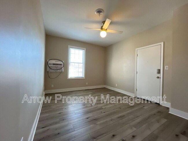 Building Photo - 2004 S 10th St