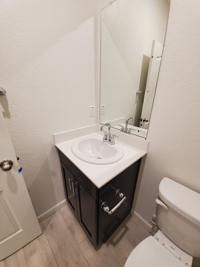 Foto del edificio - 3193 Sunny Gate Ln
