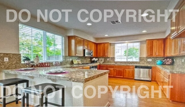 Foto del edificio - 34503 Torrey Pine Ln