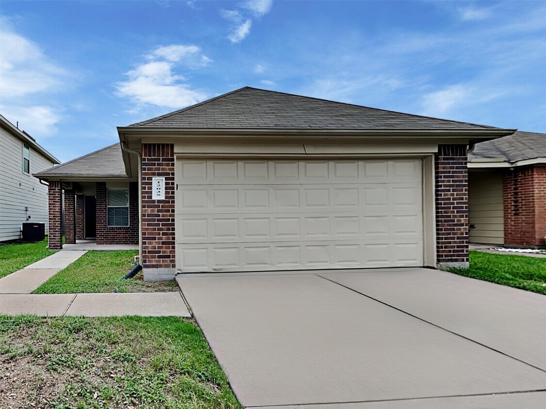 Foto principal - 12035 Jillian Crossing Dr
