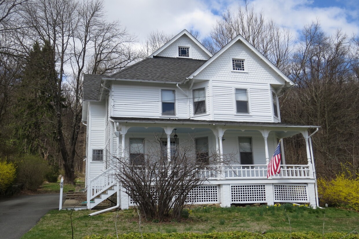 Primary Photo - 48 Schooleys Mountain Rd
