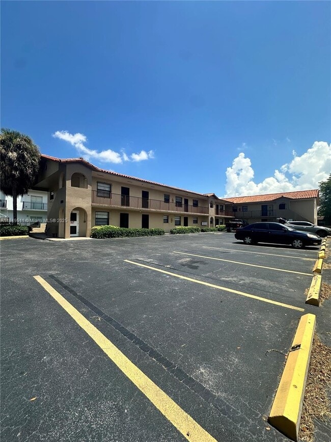 Building Photo - 1130 W 37th St