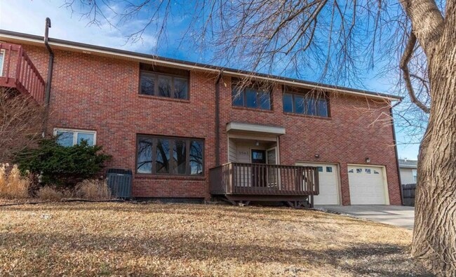 Building Photo - 5563 Canterbury Ln