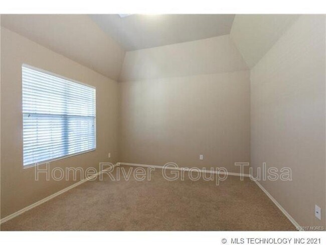 Building Photo - 9041 East 138th St S