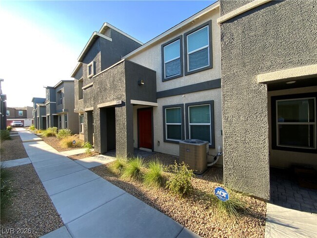 Foto del edificio - 4989 Fern Mesa Ave