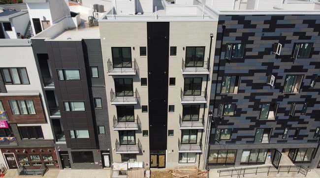 Building Photo - 1616 Ogden St