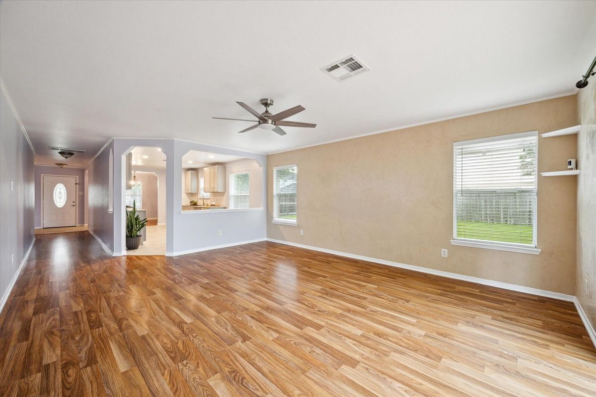 Building Photo - 3402 Fox Ct