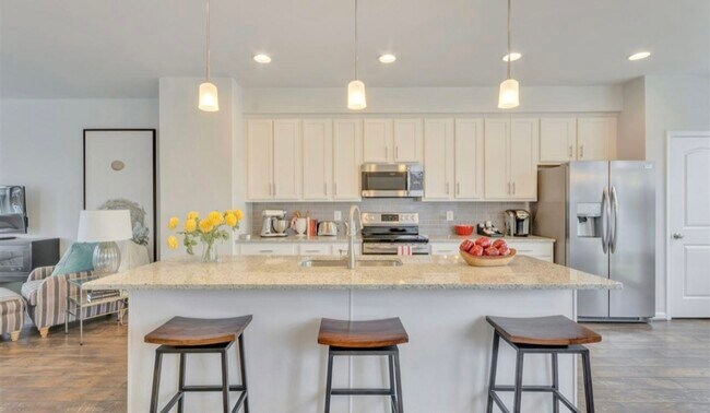 Foto del edificio - 4112 Dauphin Dr
