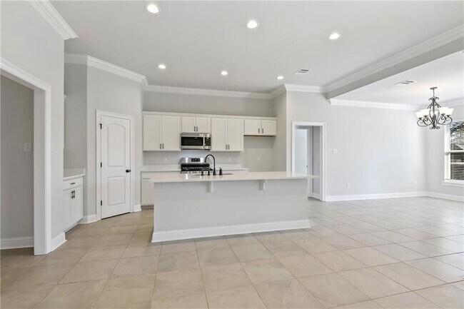 Foto del edificio - 553 Claiborne Trails Dr