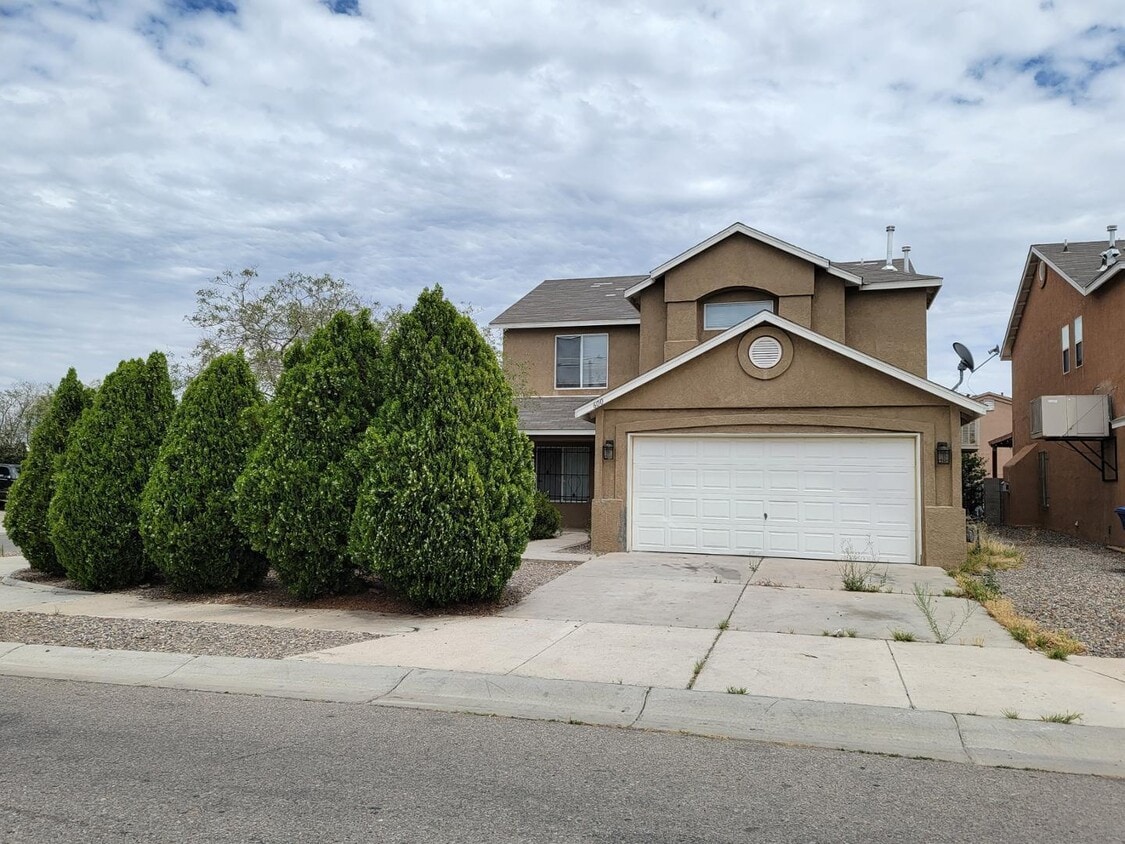 Foto principal - 600 Lone Pine Dr SW