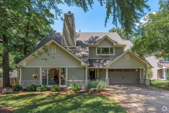 Building Photo - 2 Cedar Gate Cir