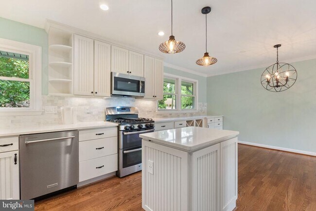Building Photo - 1805 Ingemar Ct