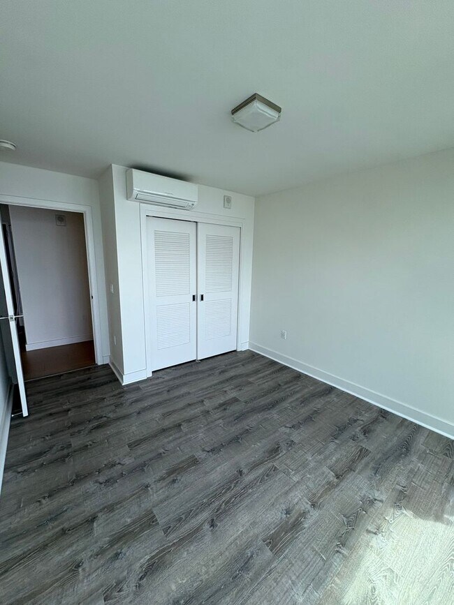 Foto del edificio - Luxury Fully Furnished Condo at The Collection – Live in the Heart of Kakaako!