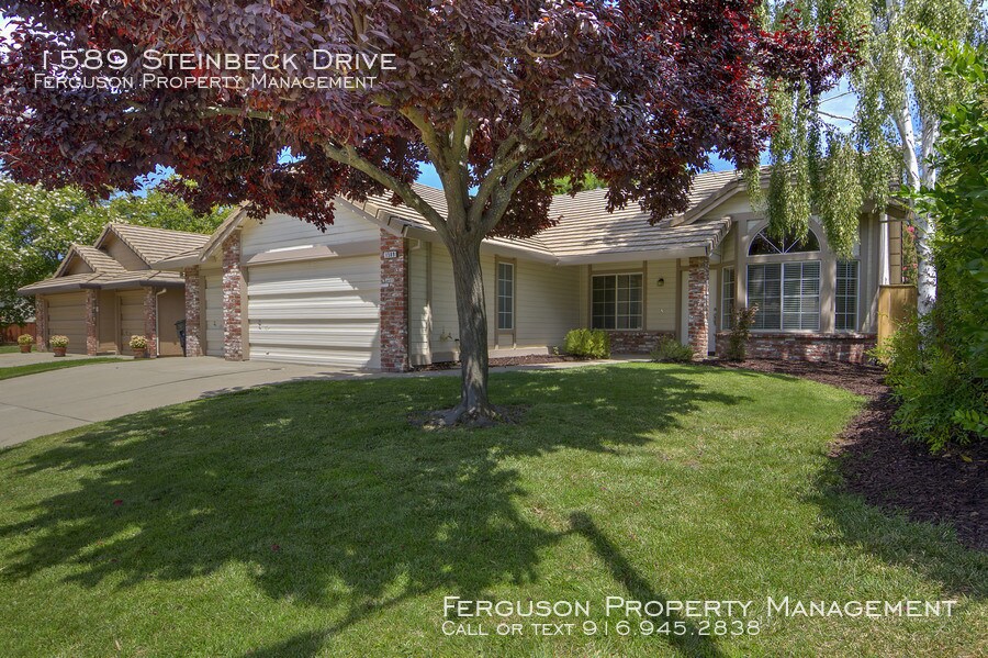 Primary Photo - Rare Three Bedroom with a Three Car Garage