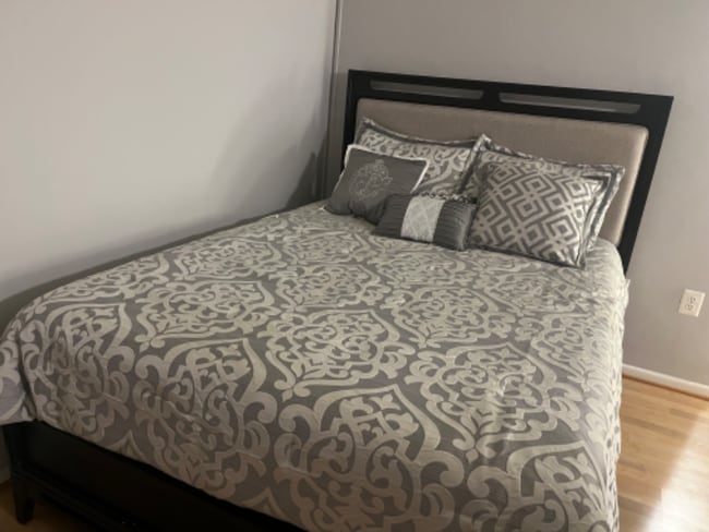 Building Photo - 10500 Rockville Pike