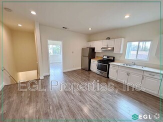Building Photo - 4503 S Gramercy Pl