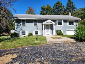 Building Photo - 1468 N Alto Vista