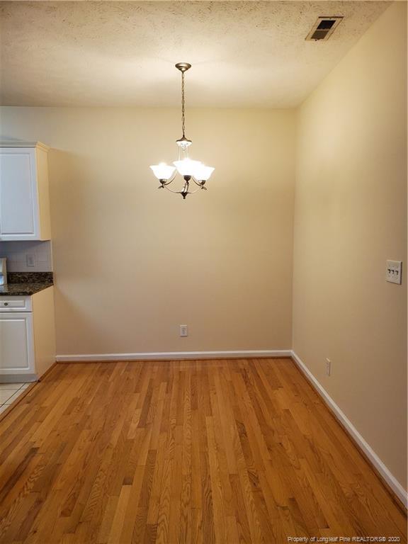 Foto del edificio - 3129 Wisteria Ln