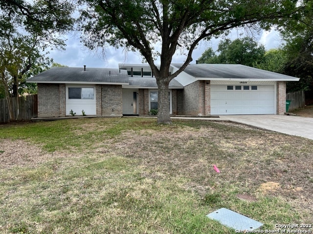 Building Photo - 10310 Country Corner