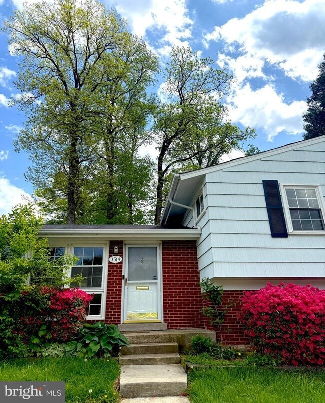 Building Photo - 3514 May St