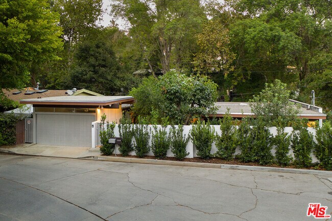 Foto del edificio - 2866 Westbrook Ave