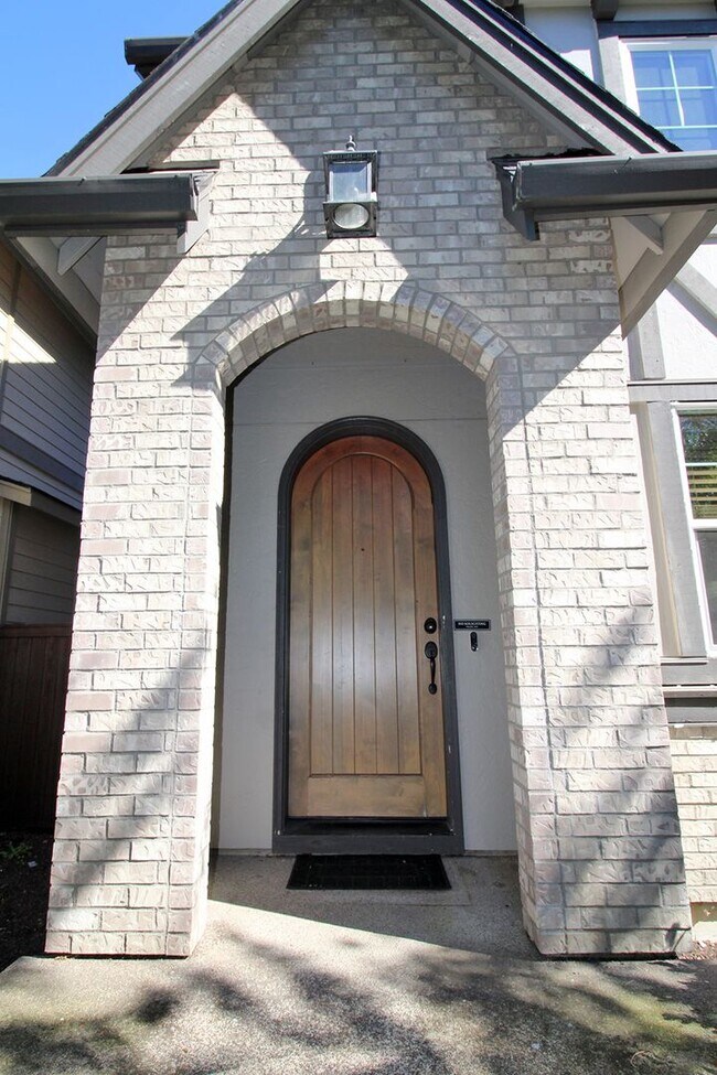 Foto del edificio - 420 SW 204th Terrace