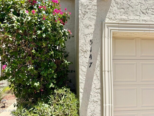 Foto del edificio - 5147 N 76th Pl