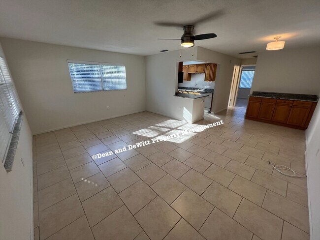 Building Photo - 1 Bed/1 Bath - Unit 212