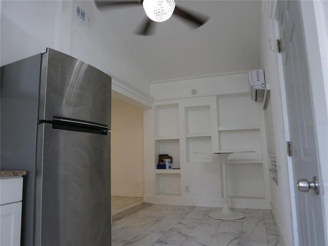 Building Photo - 8113 N Rome Ave