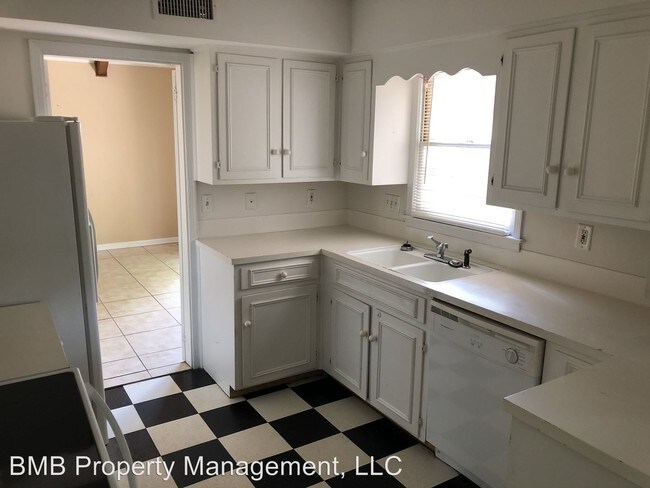 Foto del edificio - 3 br, 2.5 bath House - 3297 Little John Drive