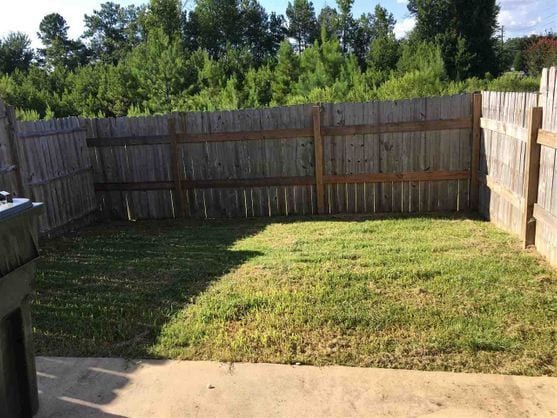 Foto del edificio - 101 Yearwood Dr