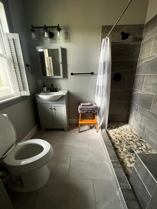 Foto principal - 1705 Trail Rd