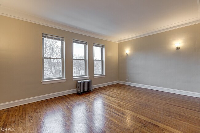 Foto del edificio - 8056 S Hermitage Ave