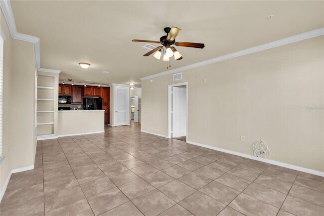 Building Photo - 903 Charo Pkwy
