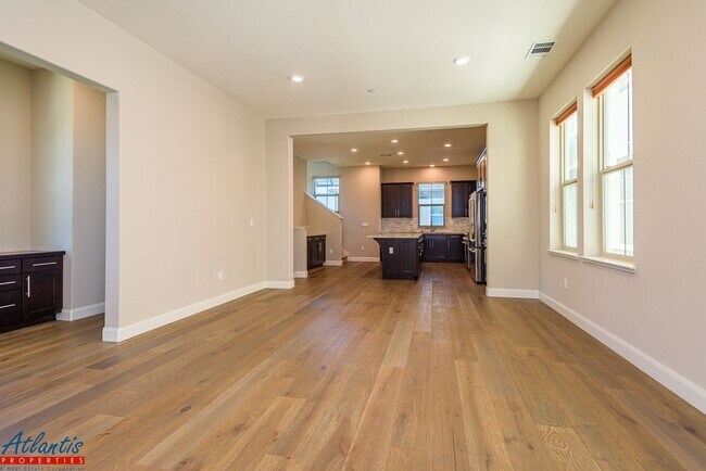 Building Photo - Gorgeous Home | Designer Materials | Desirable Location