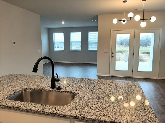 Building Photo - 3085 White Hbr Dr