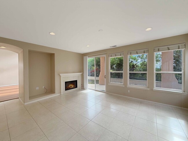 Foto del edificio - Great 5B/3.5BA House in Carmel Valley!