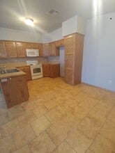 Building Photo - 705-707 E Watermill Cir