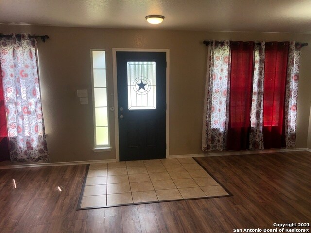 Building Photo - 157 Springtree Pkwy
