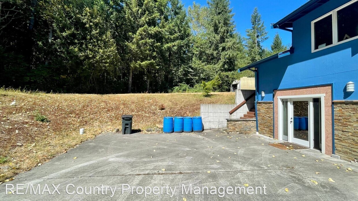 12115 Windtree Ln SE, Rainier, WA 98576 House Rental in Rainier, WA