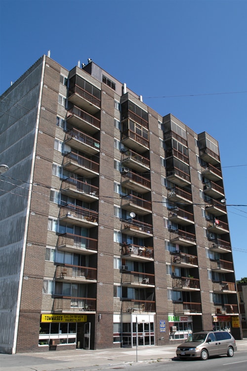 Primary Photo - Wellington Towers Apartments