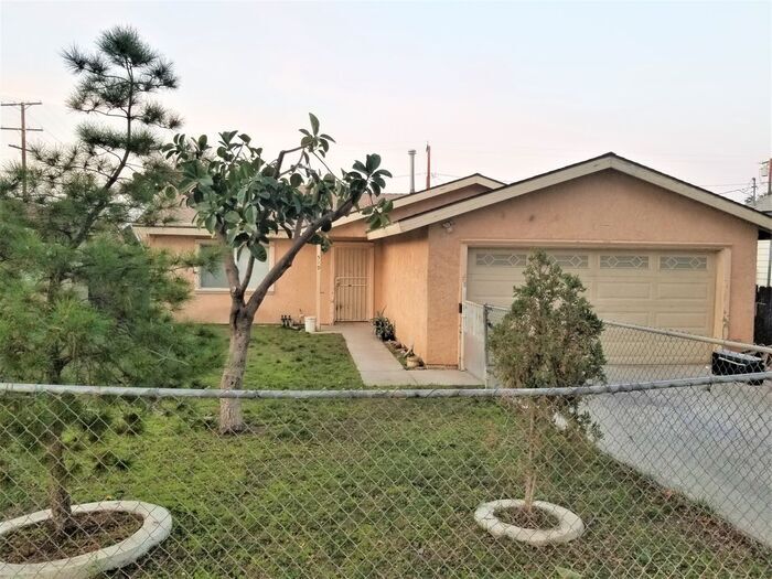 Upgraded Single Story Home in Corona House for Rent in Corona, CA