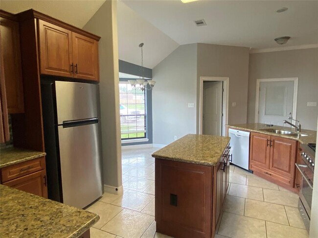 Building Photo - 146 Dove Trail