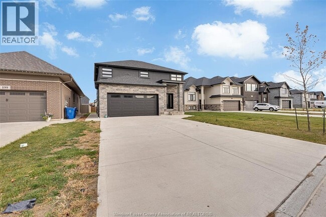 Building Photo - 197 Spring St