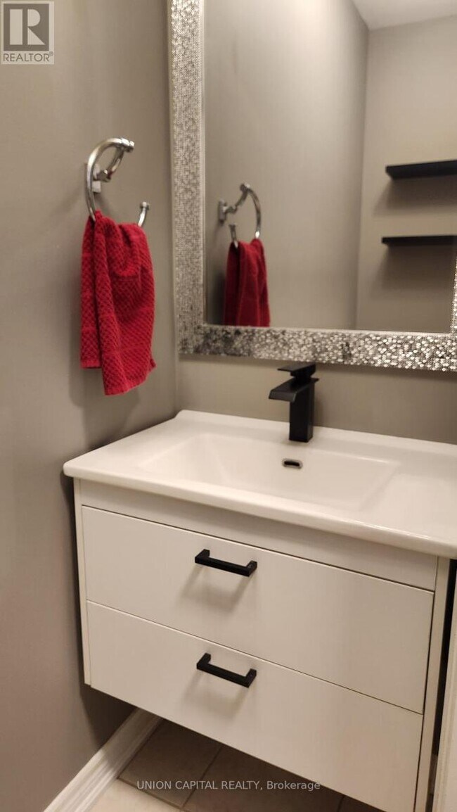 Building Photo - 88 Stoyell Dr