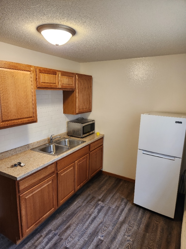 Building Photo - 1086 Como Pl