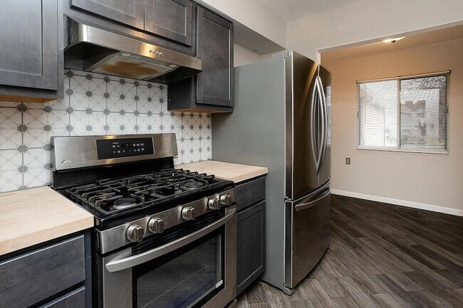 Foto del edificio - 2138 Dogwood Ln
