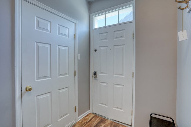 Foto del edificio - Fairfield Townhome