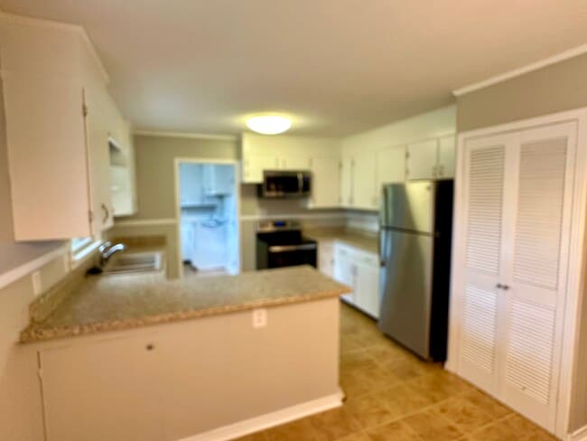 Kitchen - 92 Kenway St