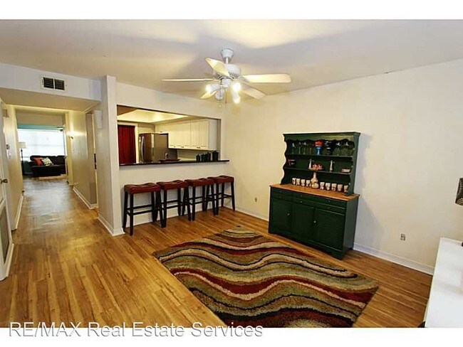 Building Photo - 107 Malibu Dr